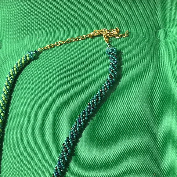 Green Blue Necklace - Picture 2 of 4